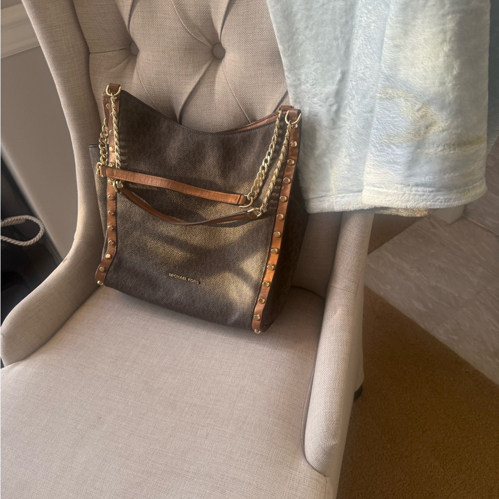 Michael Kors Brown and Gold Shoulder Bag - Picture 7 of 11